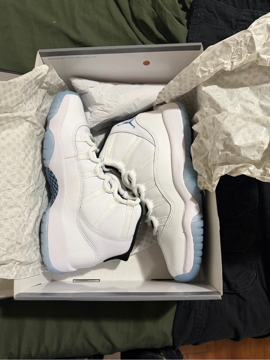 Jordan Other - Jordan Retro 11 Low - legend blue. 5 y or 7 w